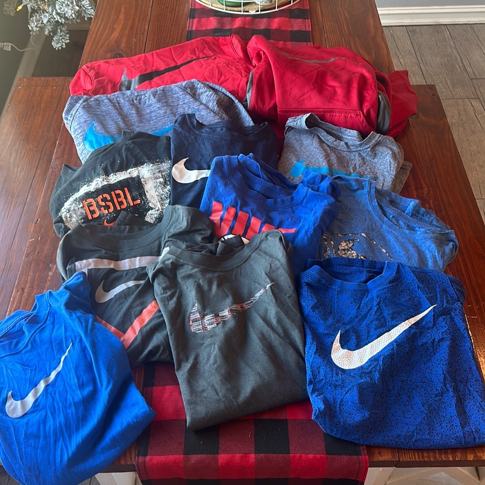 Nike lot